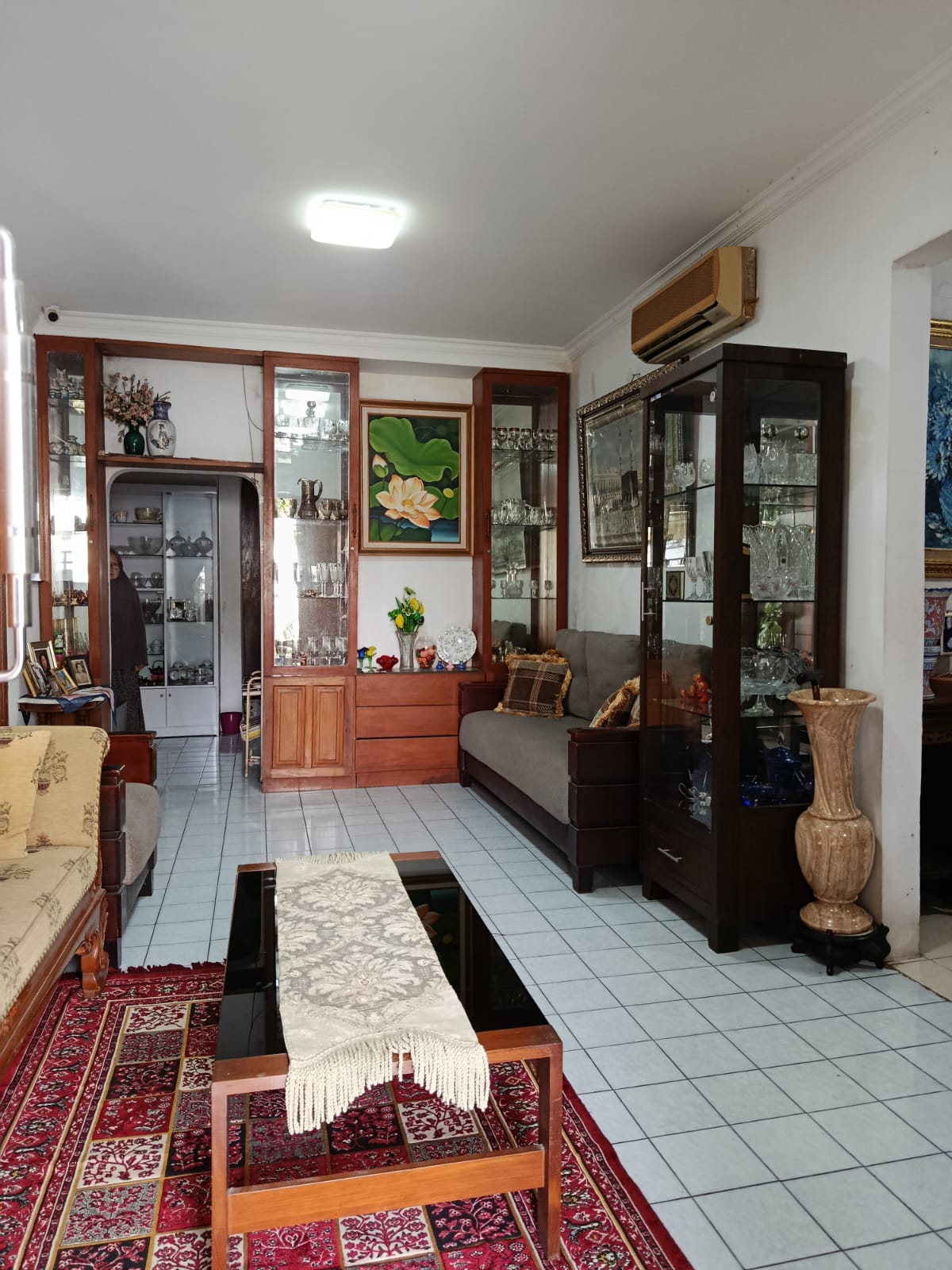 Rumah 2 Lantai di Ciputat, Dekat Pintu Tol Pamulang, Jalan Lebar 2 Mobil