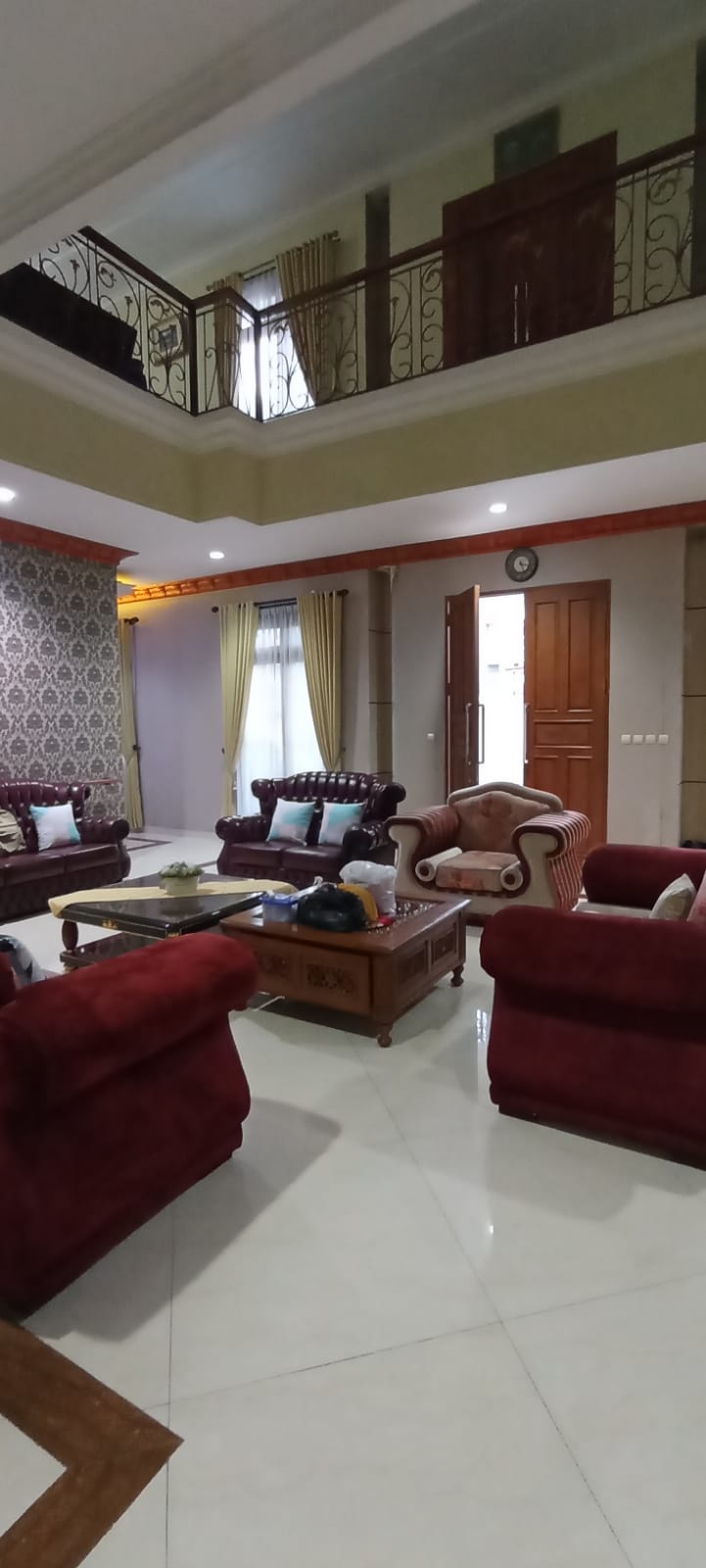 Dijual Rumah 2 Lantai Siap Huni di Pondok Cabe, Hoek, Dekat RS Mitra Keluarga Pondok Cabe