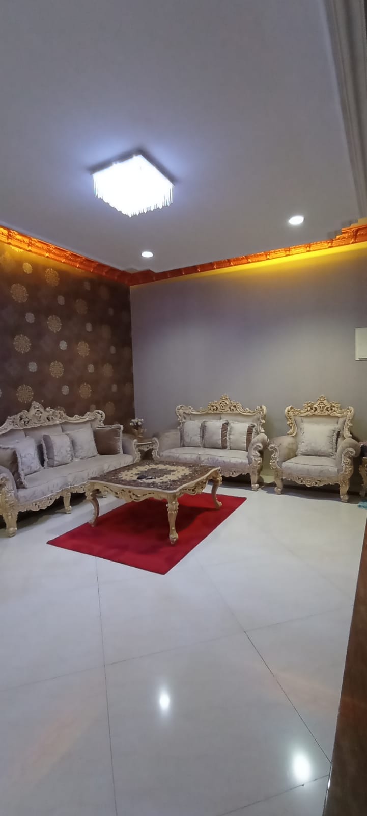 Dijual Rumah 2 Lantai Siap Huni di Pondok Cabe, Hoek, Dekat RS Mitra Keluarga Pondok Cabe