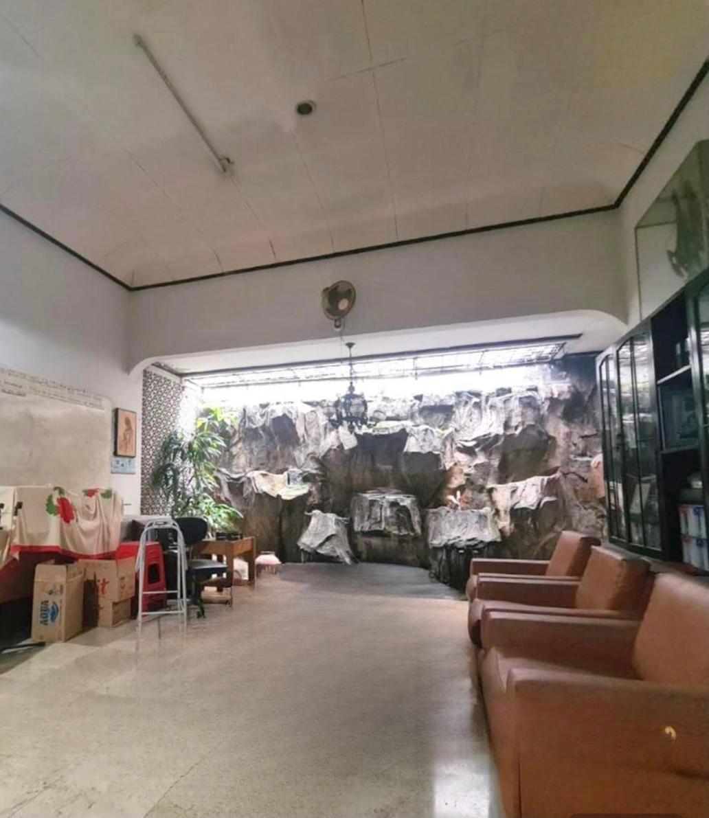 Rumah Dijual 1 Lantai di Cinere, Rumah Lama, Jalan lebar 2 Mobil, Tidak banjir 
