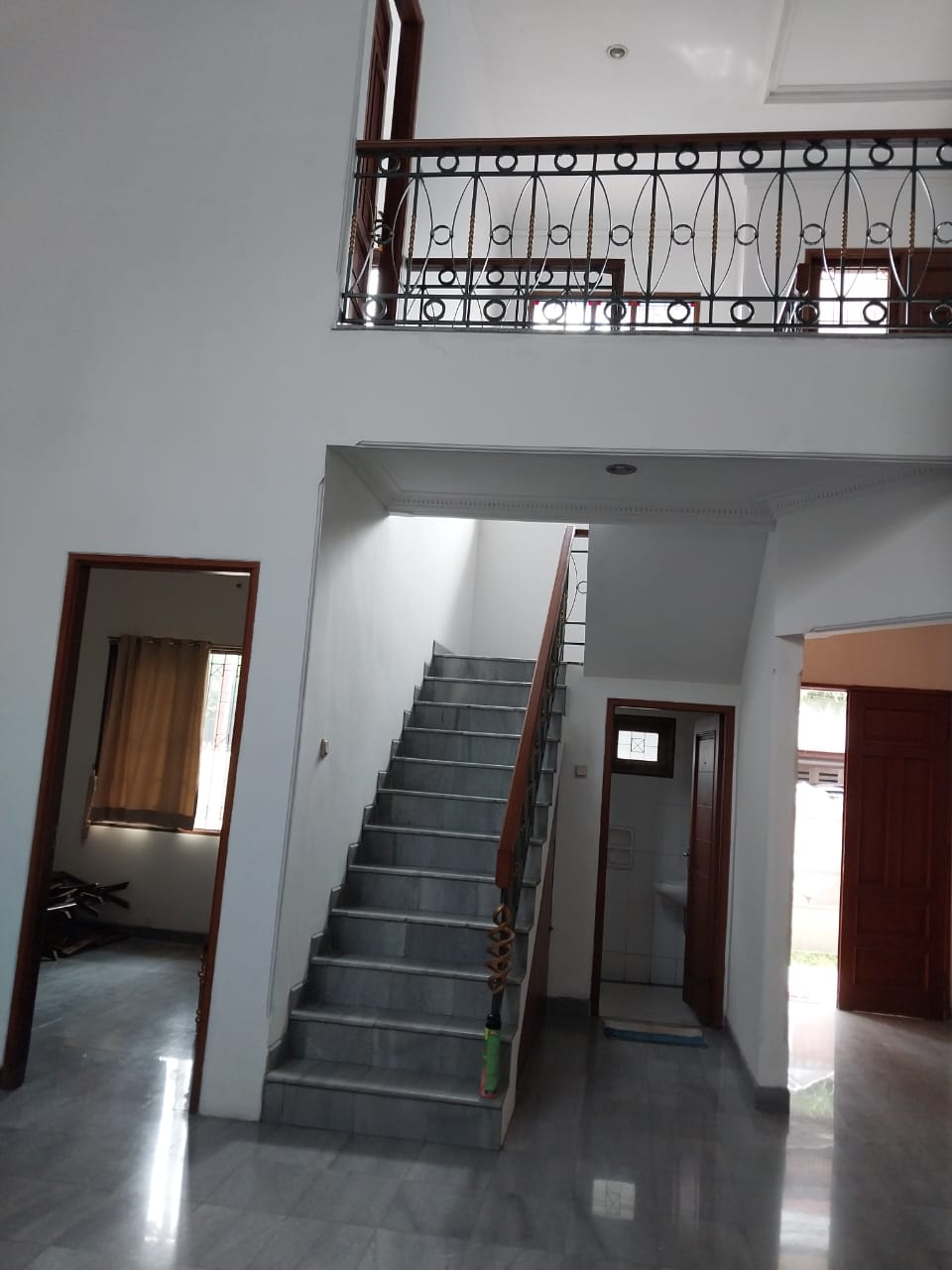 Jual Rumah 2 Lantai Di Jati Padang, Pasar Minggu, Dekat Tol TB Simatupang