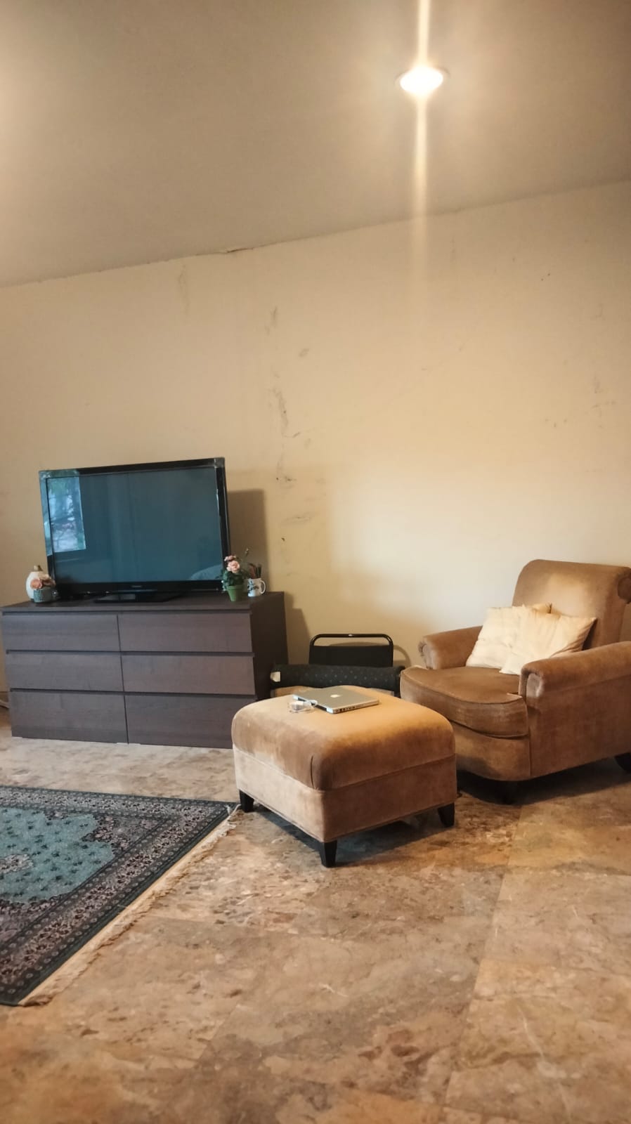 Rumah 2 Lantai Dalam Komplek di Pejaten, Design Arsitek, Lantai Marmer