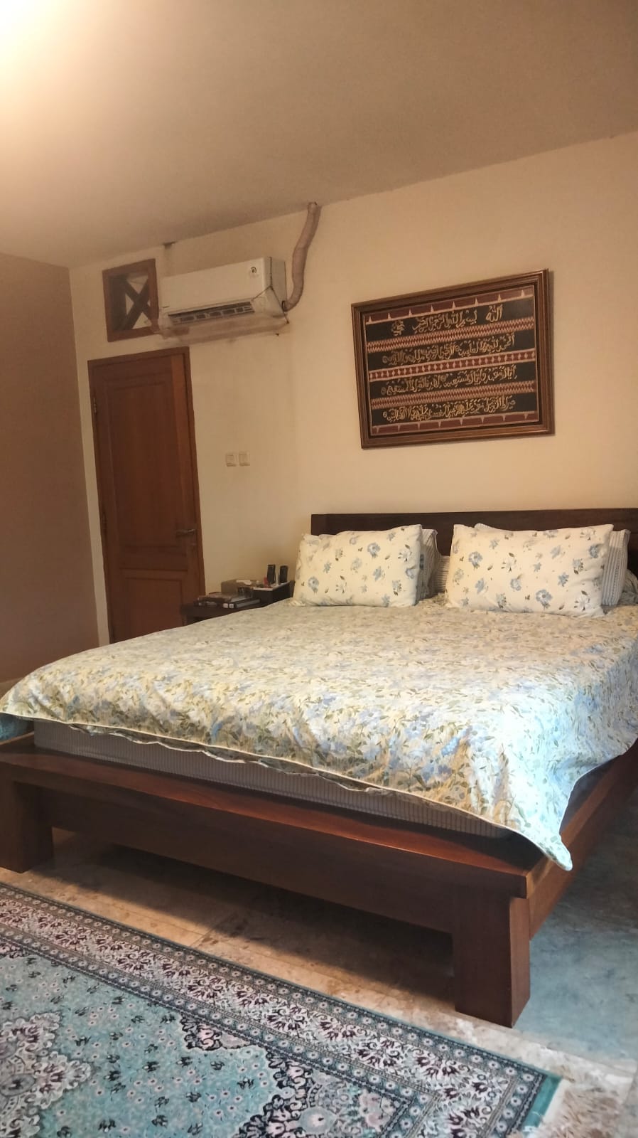 Rumah 2 Lantai Dalam Komplek di Pejaten, Design Arsitek, Lantai Marmer