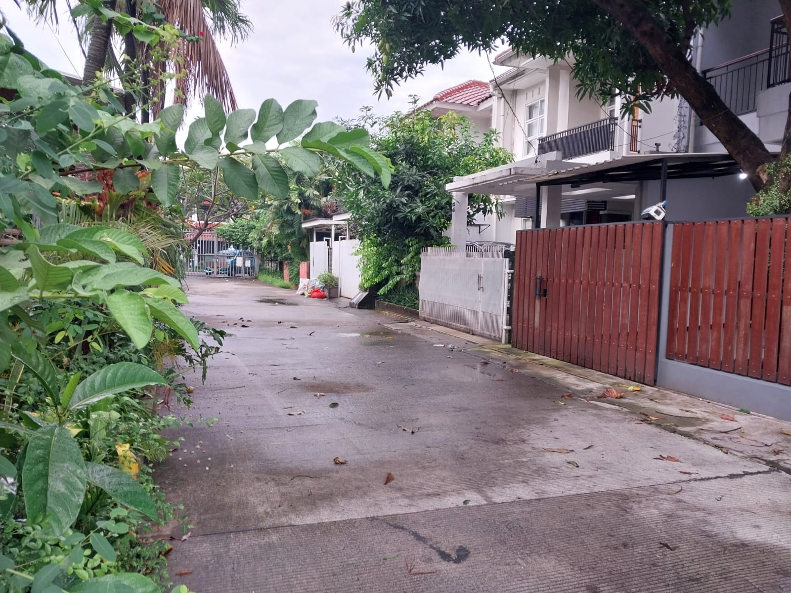 Rumah Dijual di Bintaro Sektor 2, Lokasi Tenang, Dekat Taman