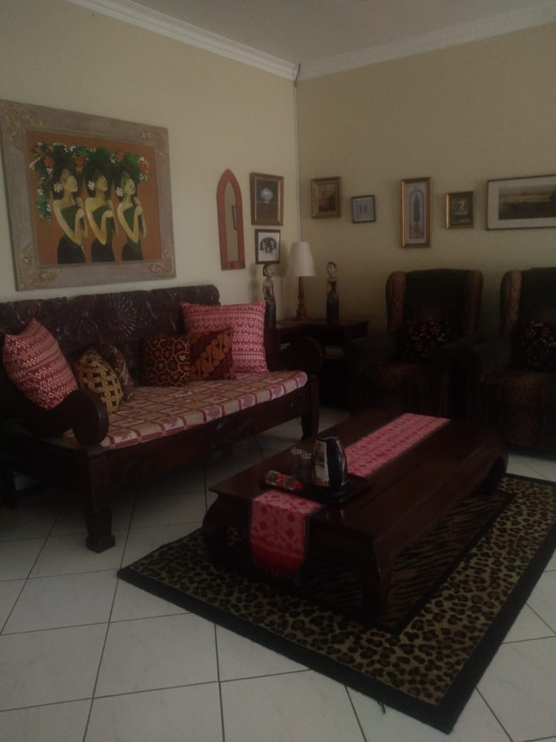 Dijual Rumah Kost, Guesthouse di Pejaten, Pasar Minggu, 2 Lantai