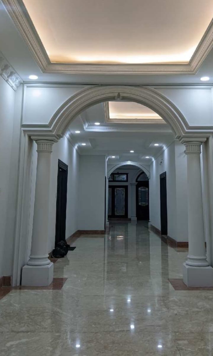 Rumah 2 Lantai di Menteng, Ada Basement