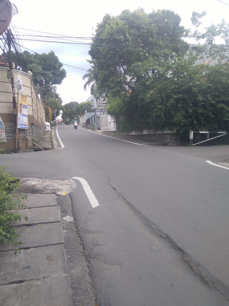 Rumah Dijual di Pondok Pinang, Rumah Lama, Butuh Renovasi