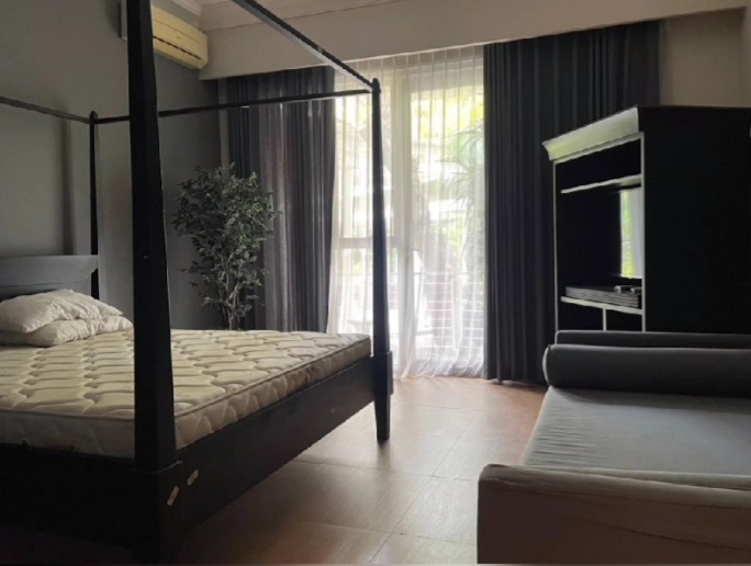 Rumah Dijual di Bintaro Sektor 5, Mewah, Luas