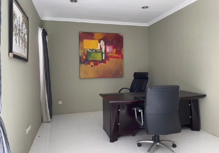 Rumah Dijual di Bintaro Sektor 5, Mewah, Luas