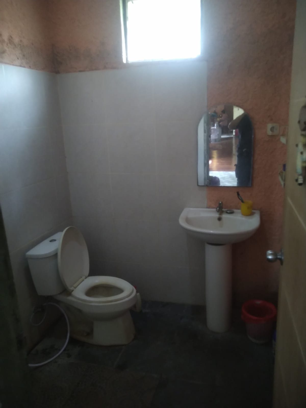 Rumah Dijual di Bintaro, Dekat Bintaro Plaza, dan Stasiun Pondok Ranji