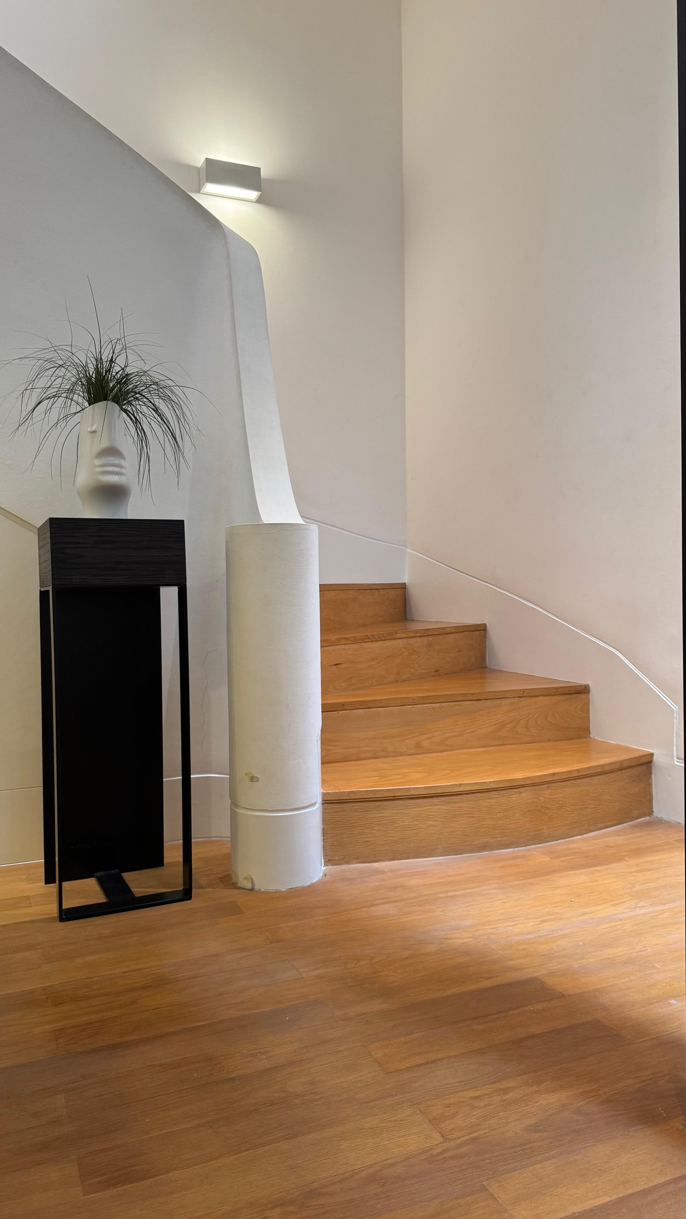 Rumah Mewah 3 Lantai Ada Roof Top, Dalam Komplek Ekslusif di Pondok Indah Dekat Pim