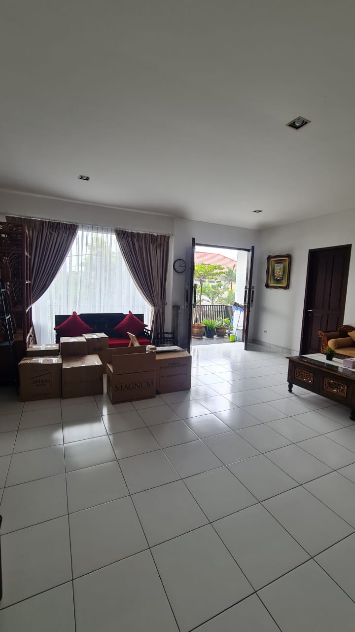 Dijual Rumah Murah di Pinang Nikel Pondok Indah. 2 Lantai Dekat Pondok Indah Mall. Minimalis