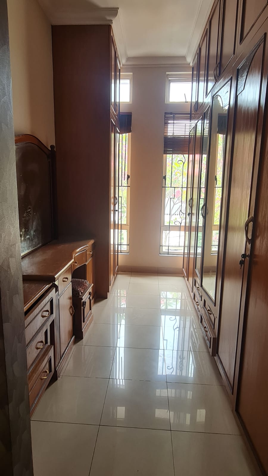 Rumah di Niaga Hijau Pondok Indah, Siap huni,strategis,dekat BCA Pondok Indah