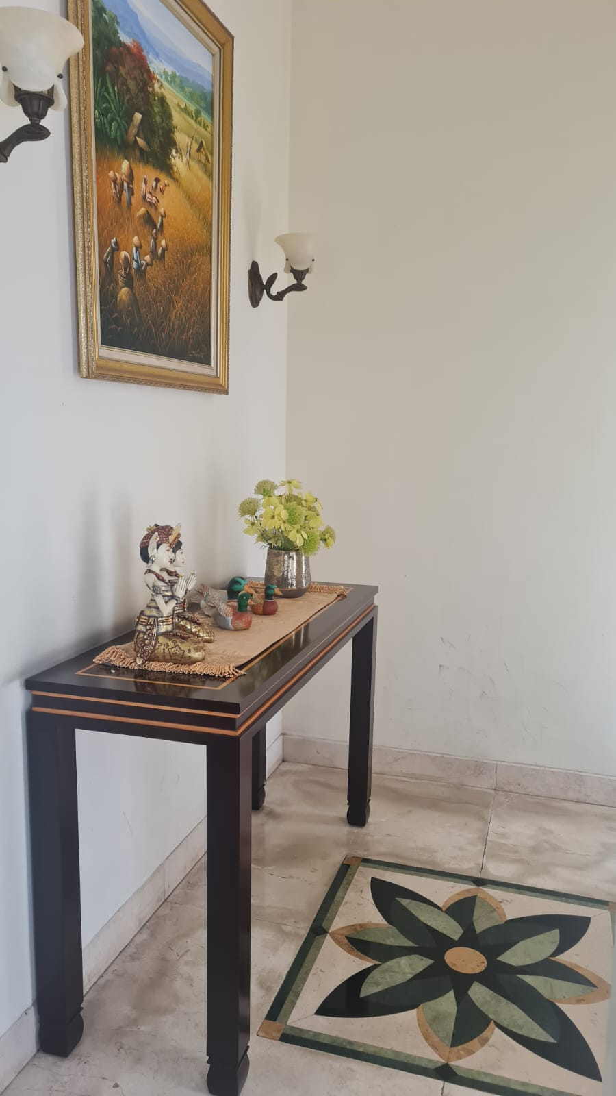 Rumah Mewah Depan Taman area Metro Alam dan Alam Asri, Langka. Ada Kolam Renang