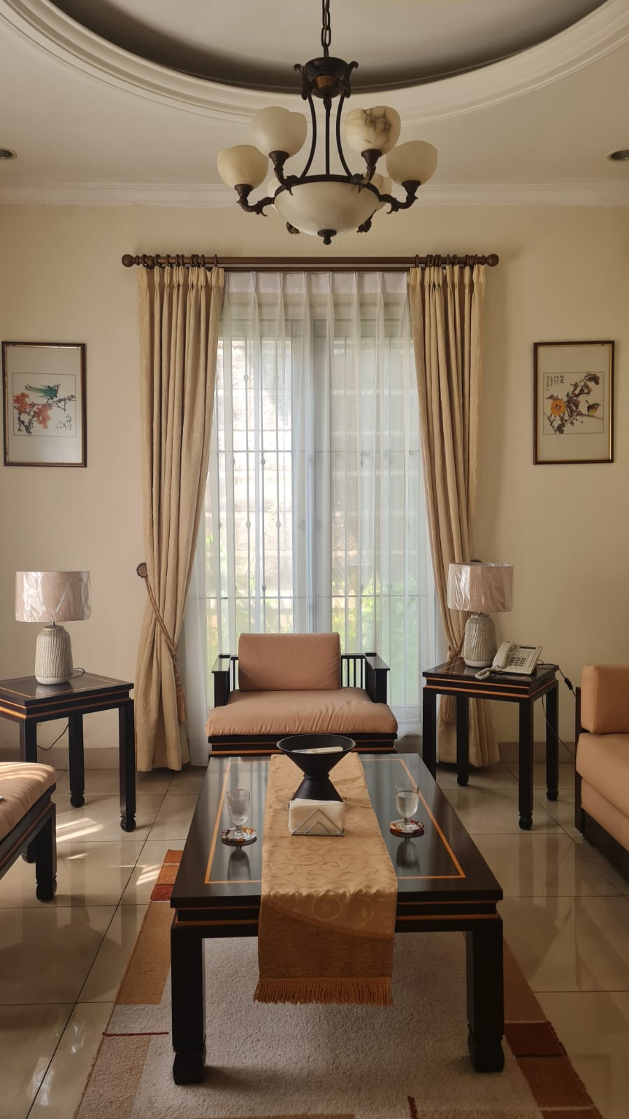 Rumah Mewah Depan Taman area Metro Alam dan Alam Asri, Langka. Ada Kolam Renang