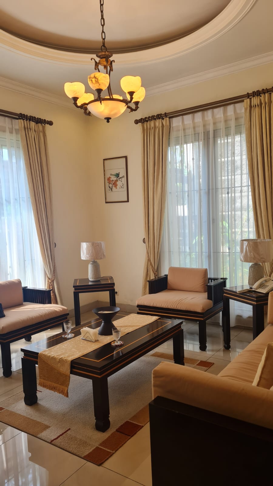 Rumah Mewah Depan Taman area Metro Alam dan Alam Asri, Langka. Ada Kolam Renang