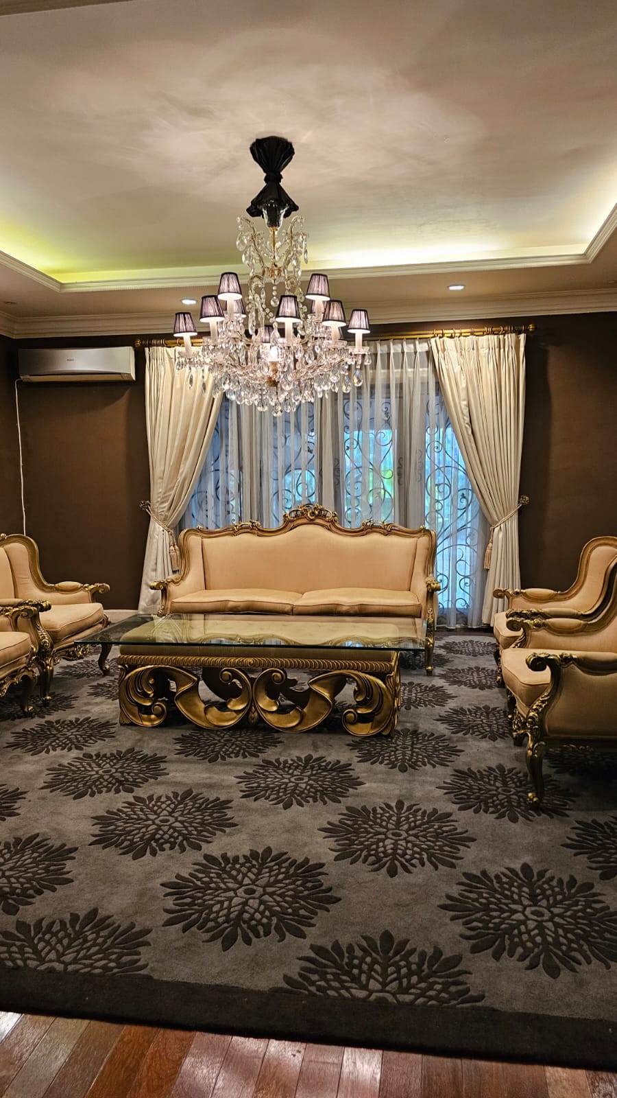 Jual Rumah Mewah 2 Lantai di Pondok Indah Halaman Luas Bisa Klinik Kantor Resto