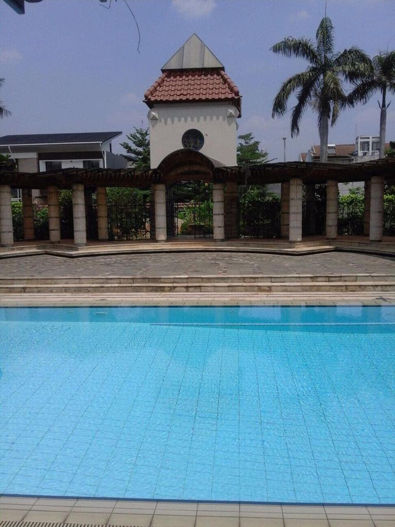Rumah Pondok Indah Luas 2647 M2 Ada Paviliun, Gallery. Asri dan Nyaman