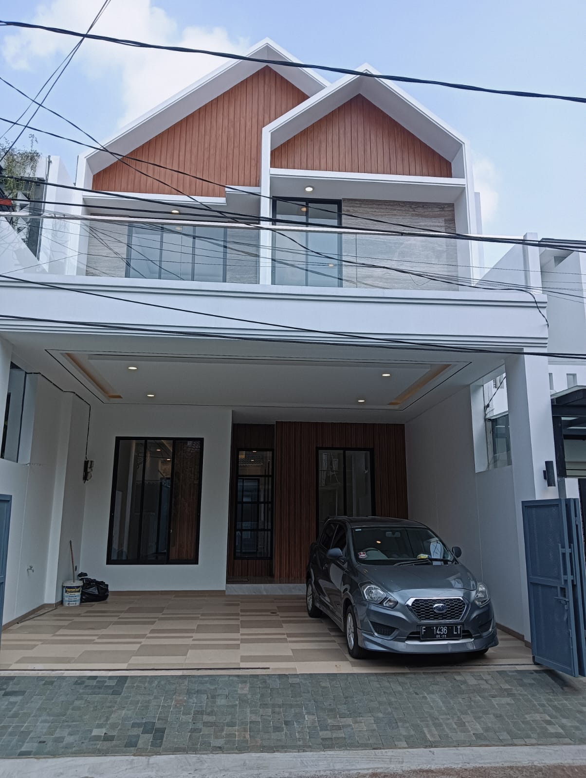 Jual Cepat Murah Rumah Baru 3 Lantai Di Pondok Indah – Kolam Renang Pribadi, Siap Huni