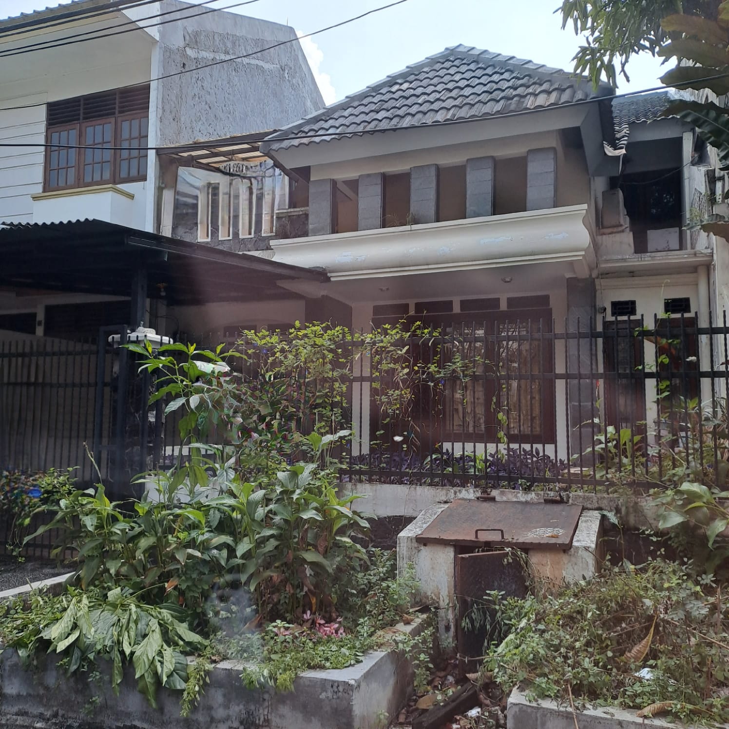 Jual Rumah 2 Lantai Siap Huni di Pondok Indah – Lokasi Strategis dan Nyaman