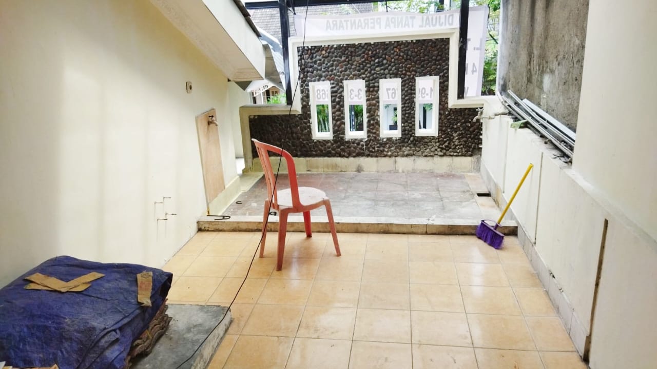 Jual Rumah 2 Lantai Siap Huni di Pondok Indah – Lokasi Strategis dan Nyaman