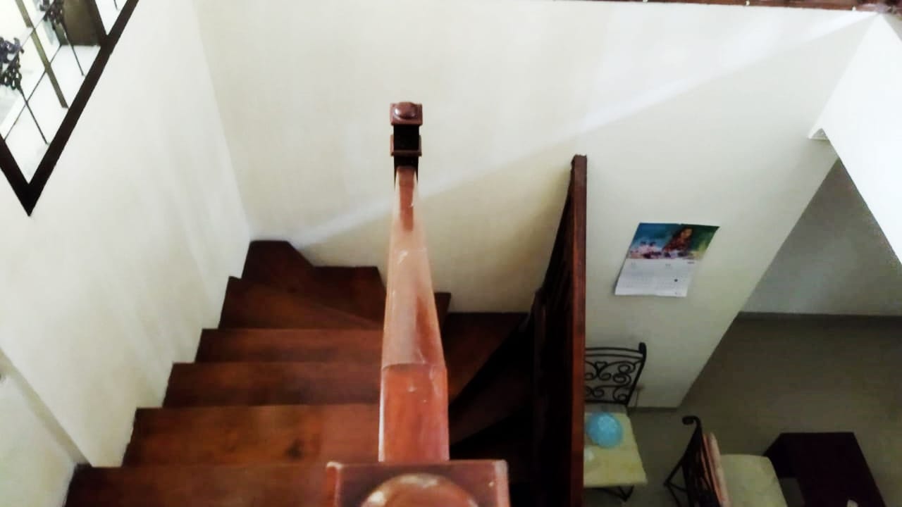 Jual Rumah 2 Lantai Siap Huni di Pondok Indah – Lokasi Strategis dan Nyaman