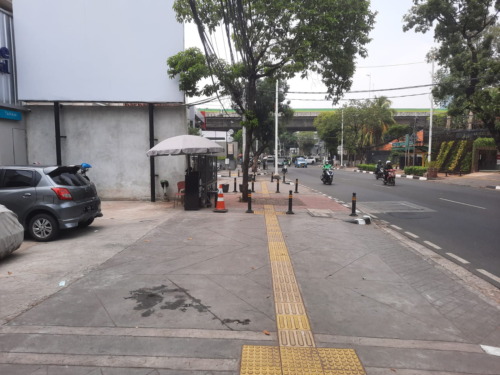 Bangunan Cocok Usaha Dekat SCBD