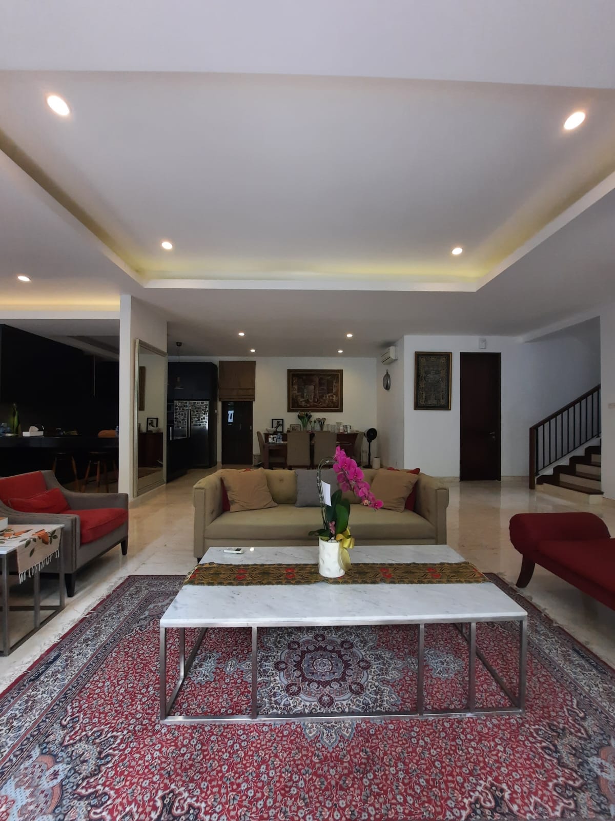 Jual Rumah Kemang-2 Lantai, Ada Pool, Dalam Komplek