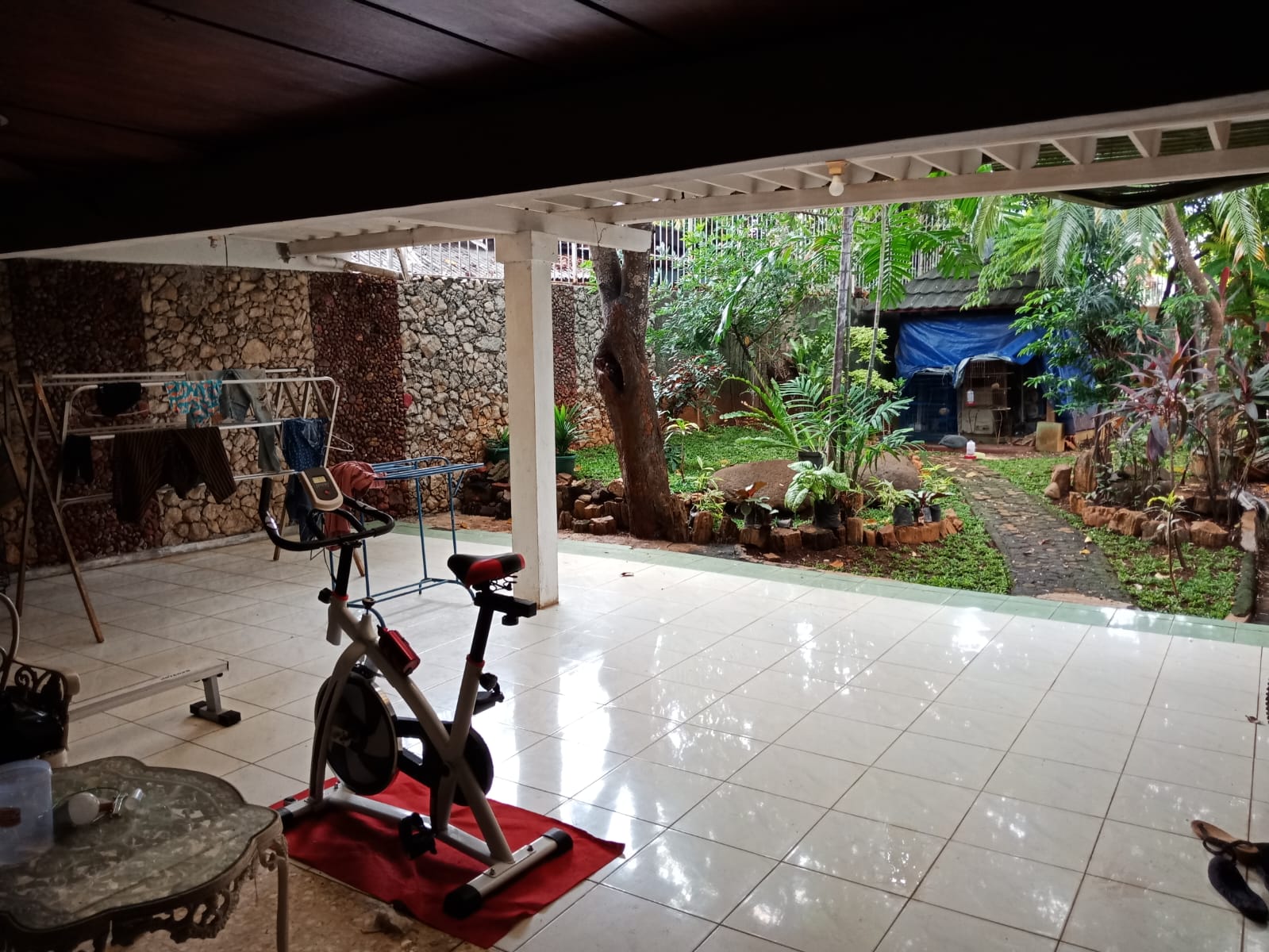 Rumah 2 Lantai di Buncit Raya, Halaman Luas