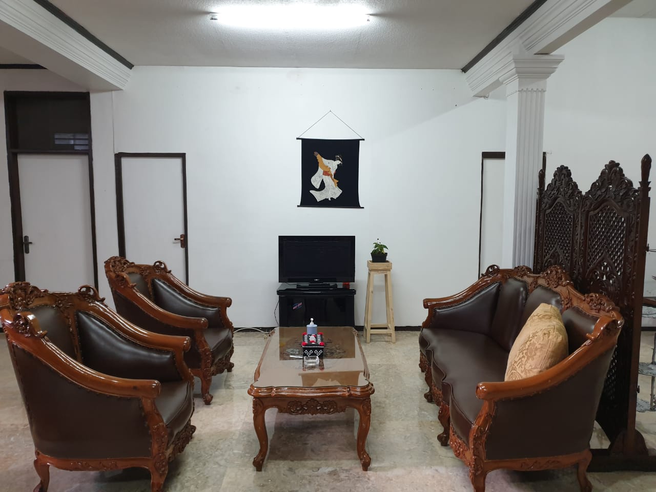 Rumah Cantik 2 Lantai di Bendungan Hilir