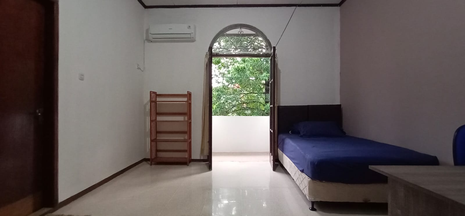 Rumah Cantik 2 Lantai di Bendungan Hilir