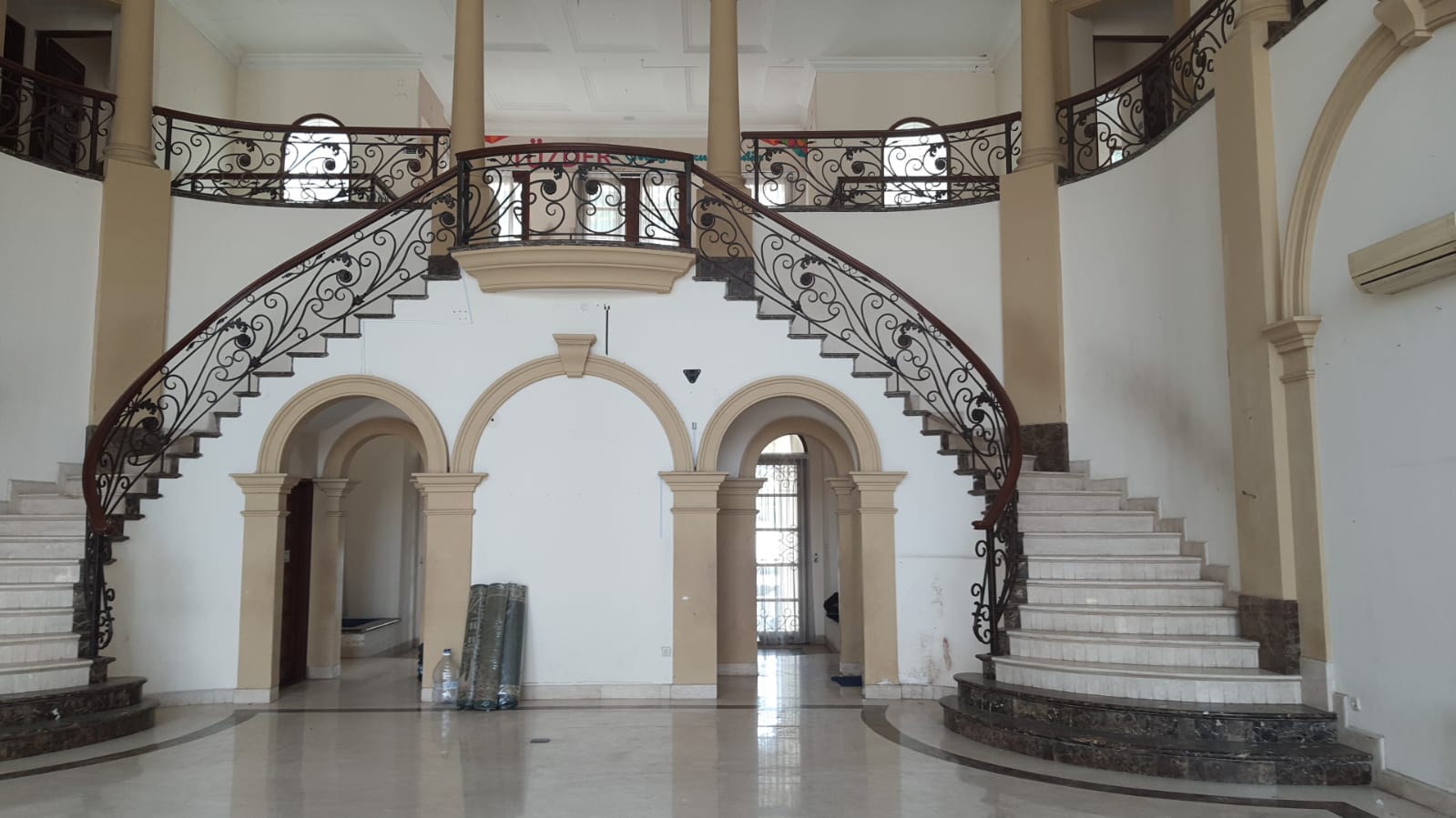 Rumah di Patra Kuninga, Dekat Rasuna Said dan Kantor Dubes