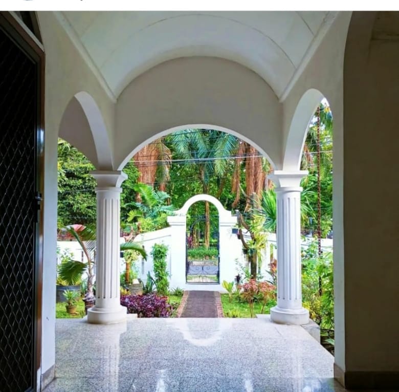 Rumah di Tanah Kusir