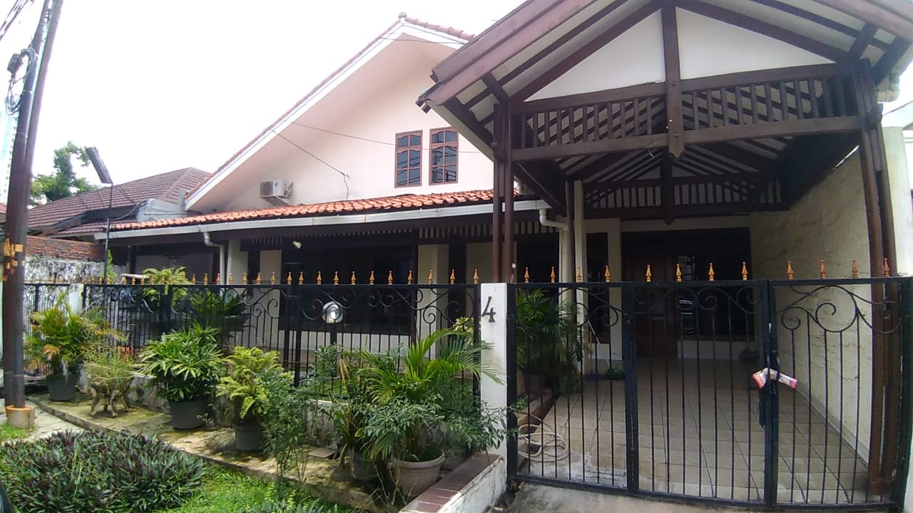 Rumah 1 Lantai Dengan Paviliun Area Gandaria Kebayoran Baru