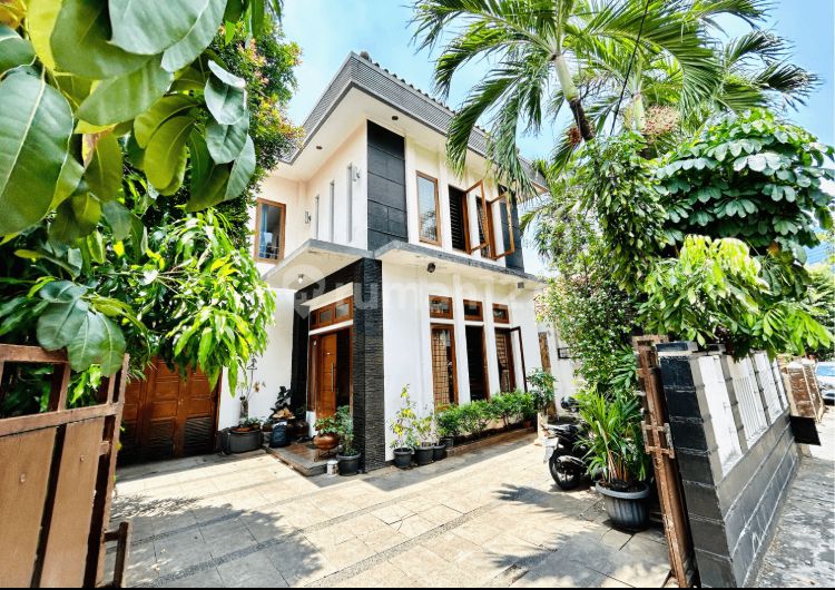 Rumah Mewah 2 Lantai dengan tambahan 4KT kost, Lokasi Senopati