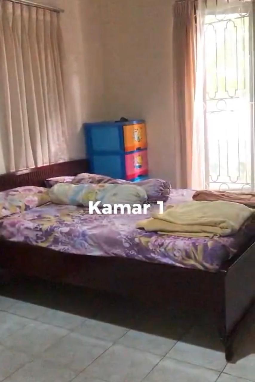 Rumah 2 Lantai di Petogogan, Ada Studio Music dan Taman