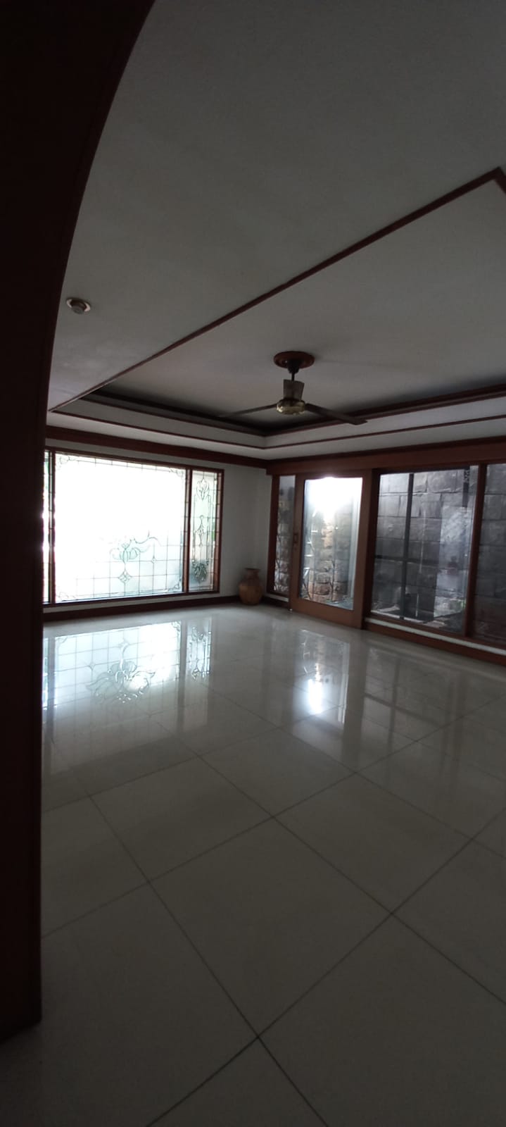 Rumah di Simprug, Jalan Besar, Dekat Senayan City