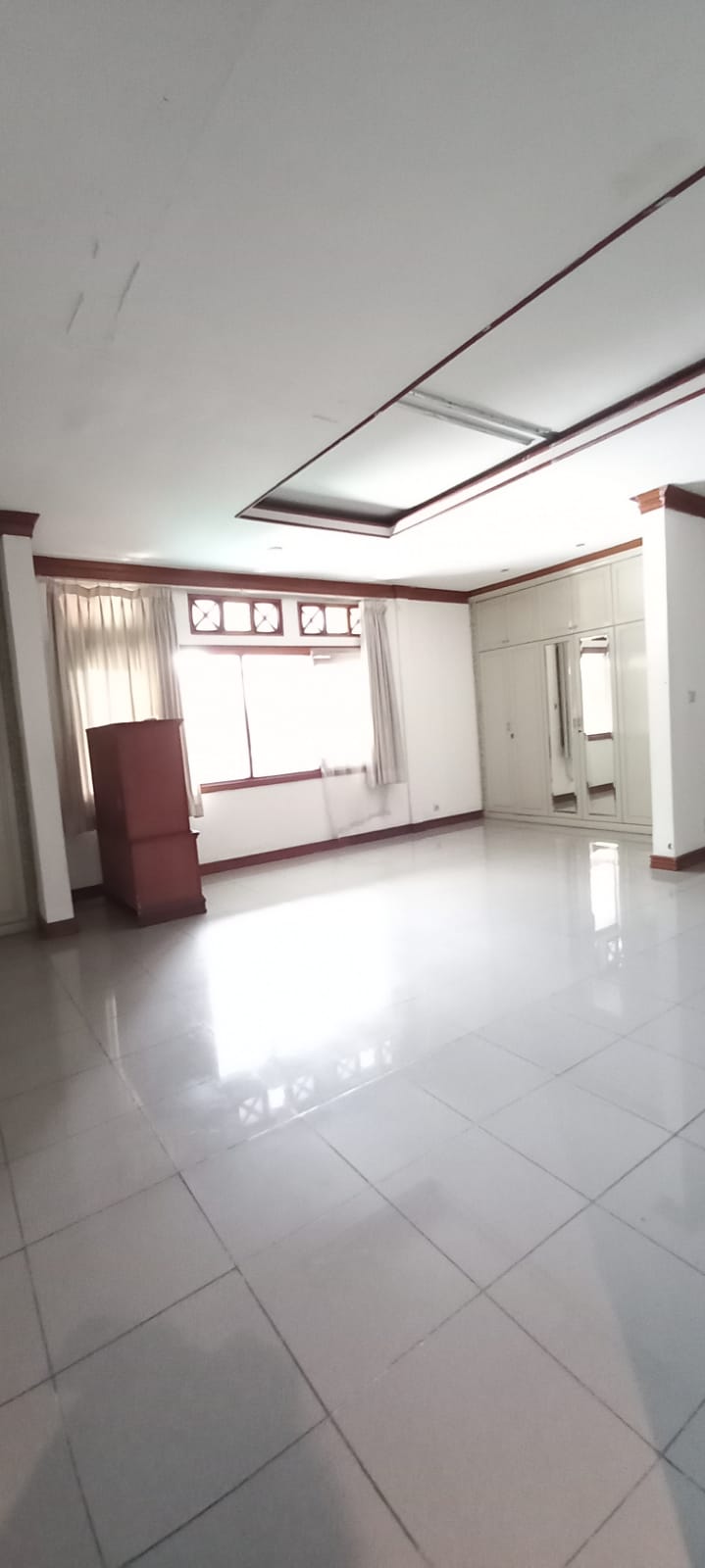 Rumah di Simprug, Jalan Besar, Dekat Senayan City