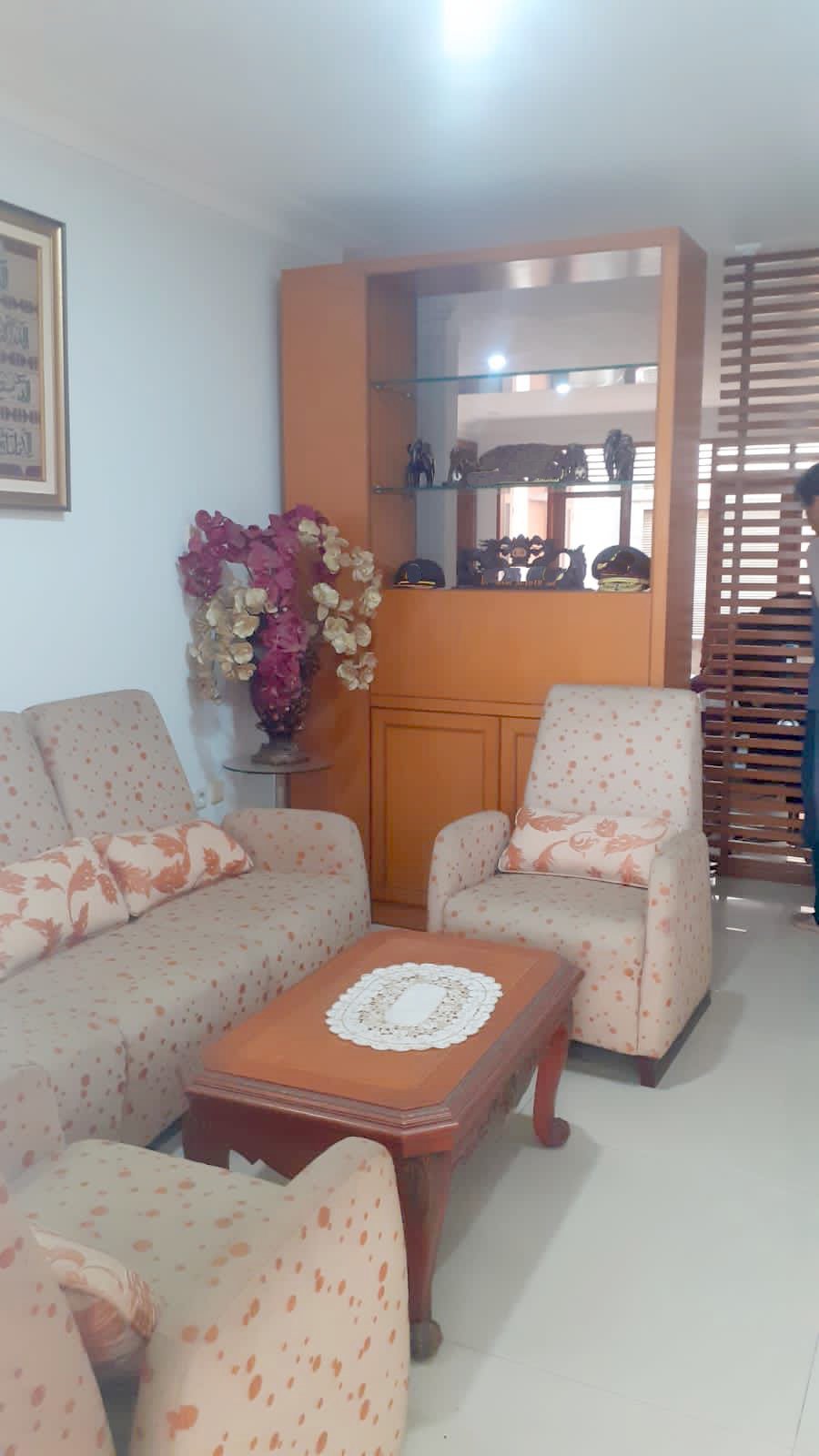 Rumah 2 Lantai di Area Panglima Polim, Dekat MRT