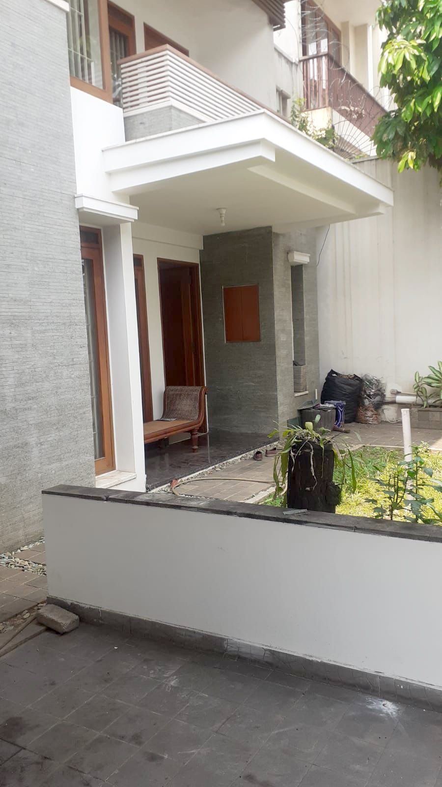 Rumah 2 Lantai di Area Panglima Polim, Dekat MRT