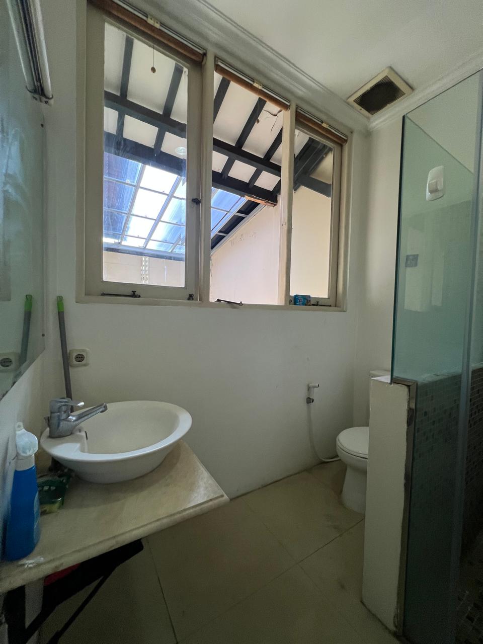 Rumah Dijual di Pondok Indah, 2 Lantai