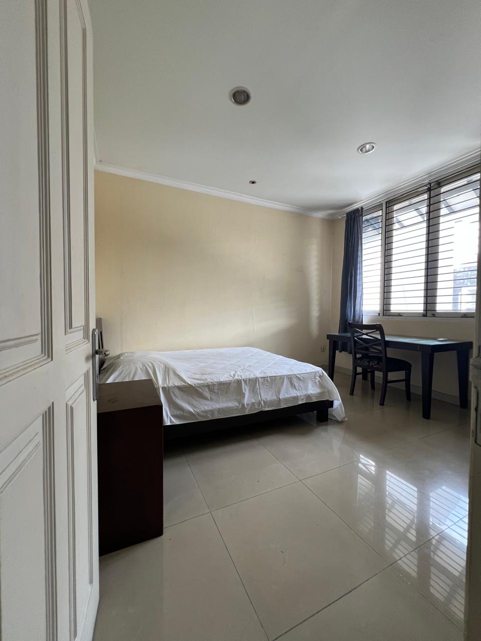 Rumah Dijual di Pondok Indah, 2 Lantai