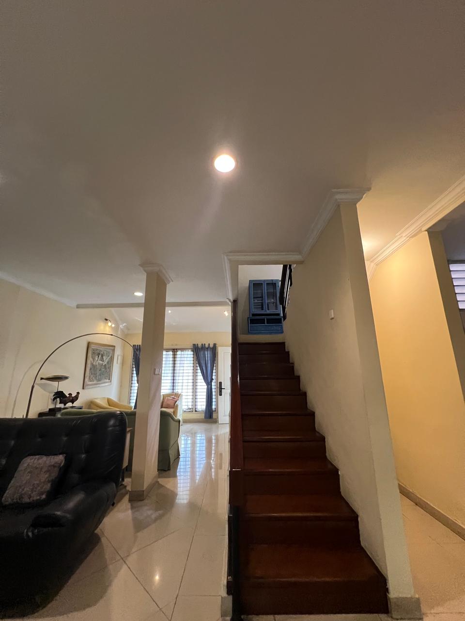 Rumah Dijual di Pondok Indah, 2 Lantai