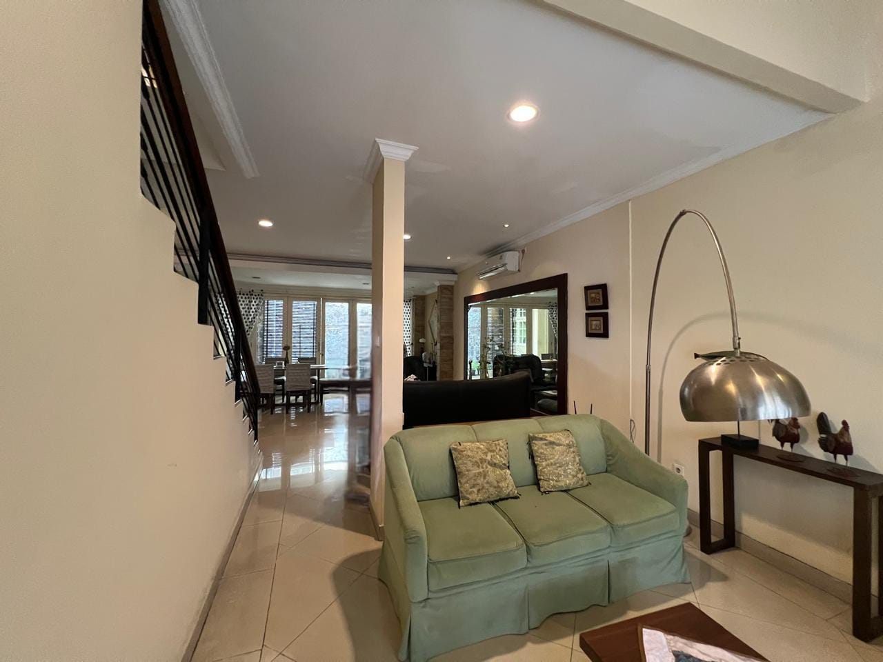 Rumah Dijual di Pondok Indah, 2 Lantai