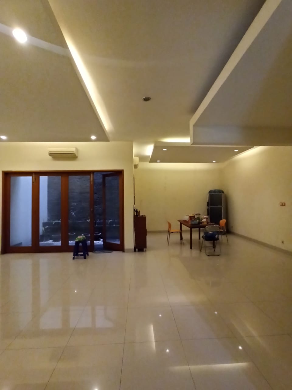 Dijual Rumah 2 Lantai di Pondok Indah