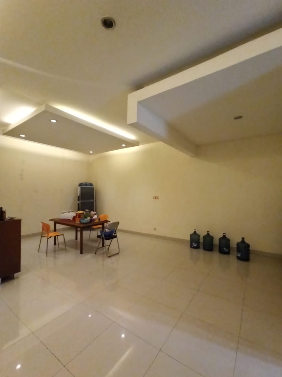 Dijual Rumah 2 Lantai di Pondok Indah