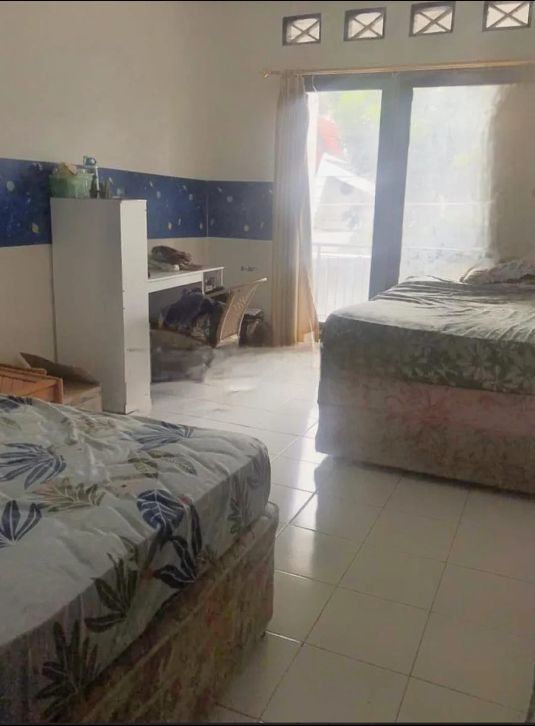 Rumah 2 Lantai di Lebak Bulus, Dalam Komplek, Jalan 2 Mobil