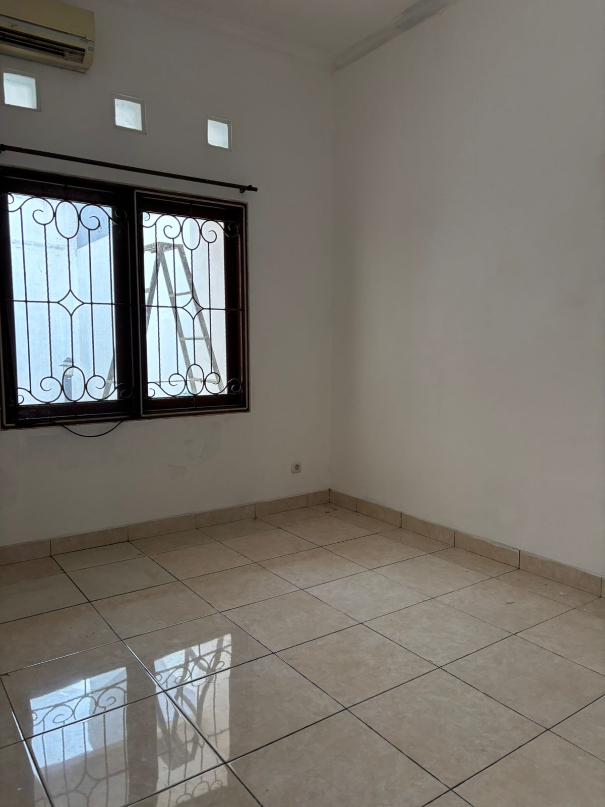 Rumah Dijual di Melati Mas Serpong