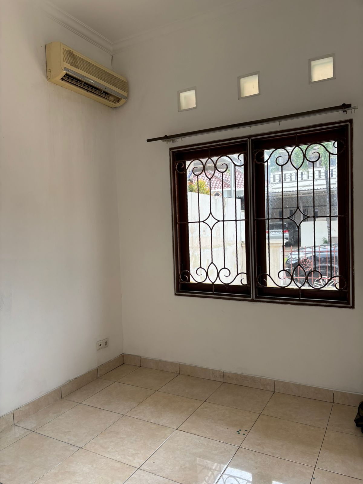 Rumah Dijual di Melati Mas Serpong