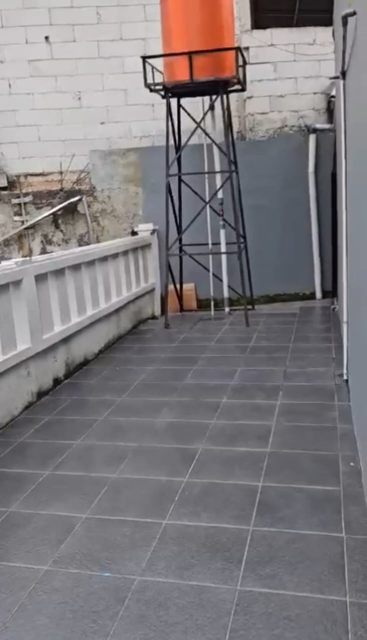 Rumah Dalam Komplek di Depok